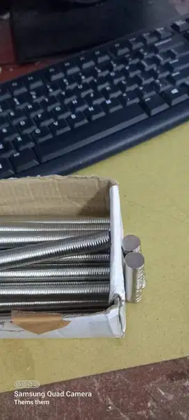magnet untuk kotak hampers/rigid box