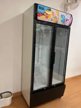 RSA kulkas showcase 2 pintu GEA Topaz-600