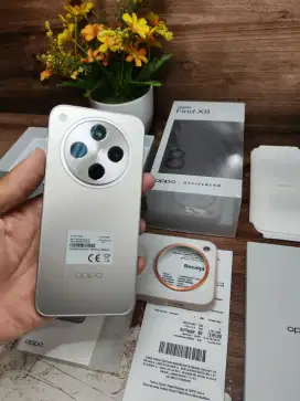 Oppo find x8 silver mulus Fullset original garansi resmi desember 2025