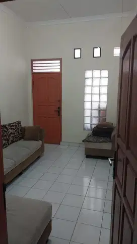 Disewakan bulanan toko