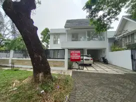 Dijual rumah hook halaman luas di cluster sentul city bogor