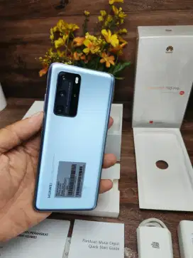 Huawei p40 silver 8/256 gb mulus 99% fullset Garansi resmi bisa tt