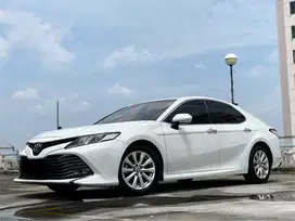 [KM 50rb] TOYOTA CAMRY 2.5 V AT 2020 PUTIH