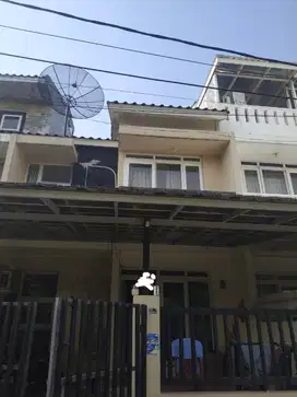 dijual cepat rumah park residence