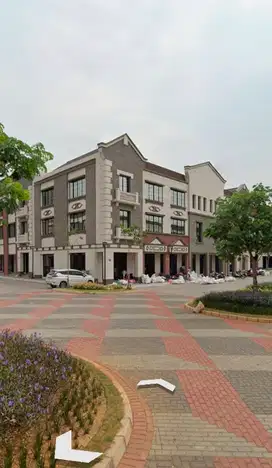 disewakan ruko osaka boulevard pik 2