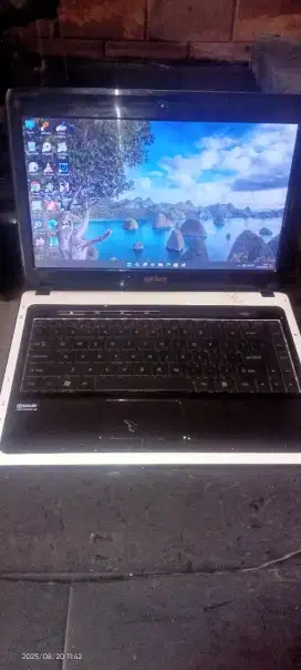 Laptop axioo hnm nominus mulus batre awet Intel corei3.