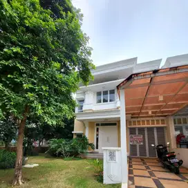 Disewakan Rumah Summarecon Bekasi Veronia 2 Lantai Bersih