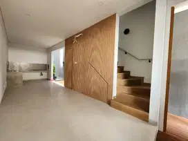 Dijual Rumah Baru 3lt lokasi startegis di Taman Ratu Jakarta Barat