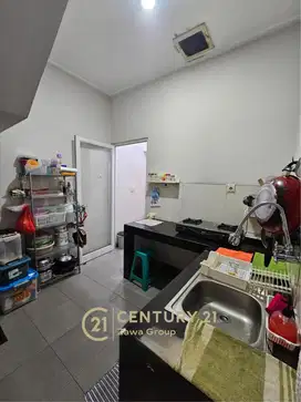 Dijual Rumah Cantik Siap Huni Greenlake City CLuster amerika Latin