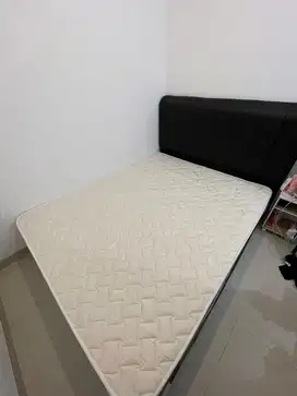 Dijual Kasur ukuran 160x200 merk Informa