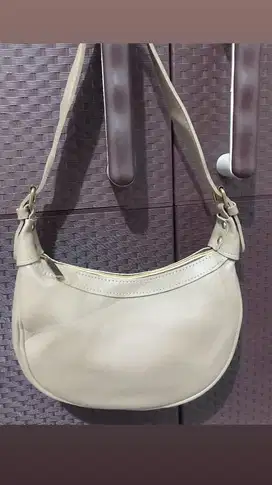 Tas Bulan Wanita