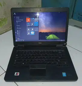 Dell core i5 gen 4 ram 8/SSD batre awet bgt all normal
