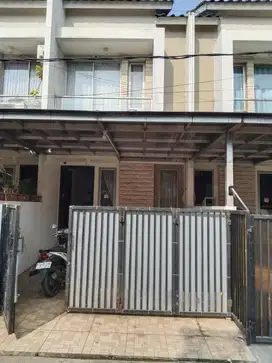 Disewakan rumah minimalis 2 lantai di Galaxy bebas banjir