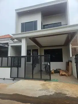 Di jual rumah bangunan baru2 lantaiLokasi  Gunungpati UNNES