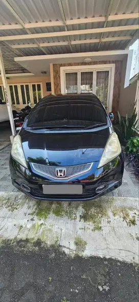 Dijual santai Jazz RS GE8 2009 kondisi baik