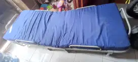 Ranjang besi lipat + kasur bantal guling