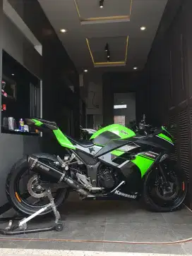 Kawasaki Ninja 250 FI Injeksi SE ABS Tahun 2013 KM 23rb Tipe Tertinggi