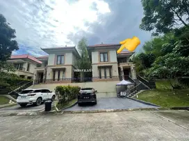 Rumah Mewah Full Furnish dengan Kolam Renang di Villa Panbil, Batam