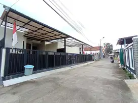 Rumah Strategis di arcamanik Ciskul Bandung Bangunan baru harga Murah
