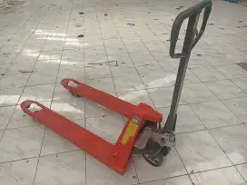 Hand pallet hidrolik TOYO