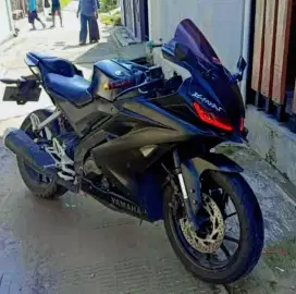 Jual motor R15 v3 lengkap STNK