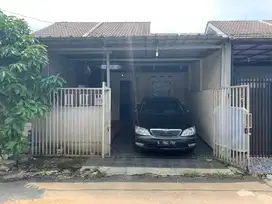 Disewakan Rumah Cinere Residence Blok F4 no 11A