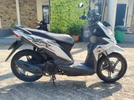 Honda Beat Street Putih 2017 akhir  pajak panjang