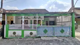 RUMAH SECCOND MURAH 5 MENIT DARI MALL AMPLAZ JOGJA