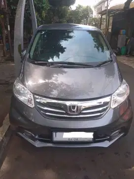 (LOW KM) Honda Freed PSD 1.5 E 2013