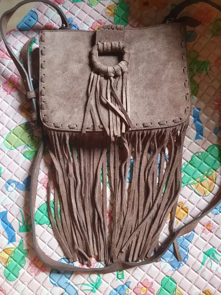 Dijual tas sling mossimo dutti