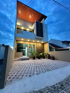 TURUN HARGA! Rumah BARU CAKEP di Condong Catur Depok dkt Pakuwon Mall