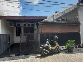 RUMAH DI JALAN MANUKAN TIRTO 21F NO 12, MANUKAN KULON, TANDES SURABAYA