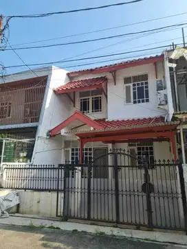 Rumah 2 Lantai di Perum Kembangan Baru Jakarta Barat Dekat Toll Puri