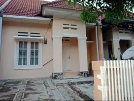 Dijual cepat rumah, 15 menit k Stasiun LRT Jati Mulya bisa KPR