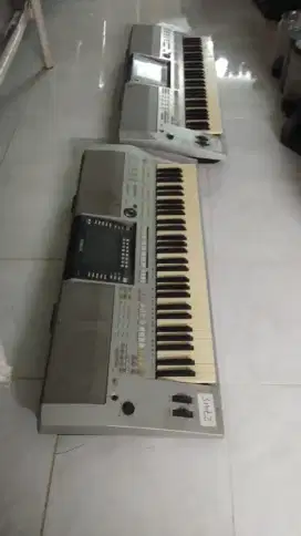 Yamaha PSR S.700 (2 unit)