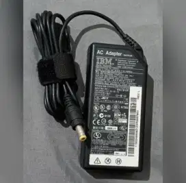 Adaptor 16V/3.5A IBM Original cabutan laptop Like New segel normal