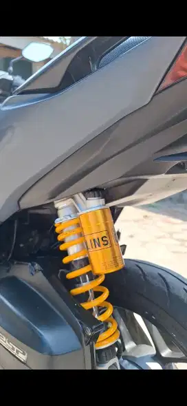 Shock Ohlins+Kytaco