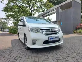 DP 5% Nissan Serena 2.0 Highway Star Panoramic AT 2013 4DD