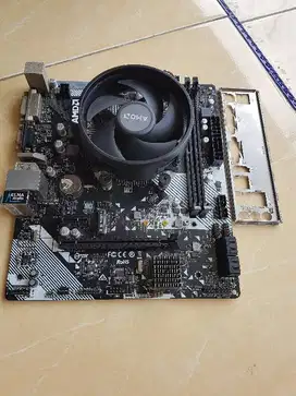 Sepaket AMD Ryzen 3 2200G | Motherboard ASRock A320M-HDV R4 AMD AM4
