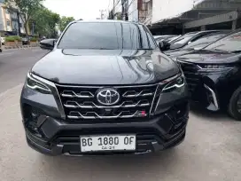 Fortuner GR 2.8 Matic Diesel 2024