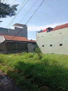 Dijual tanah Cocok untuk kostan di Panyielukan