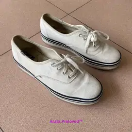 Sepatu Keds Champion Canvas Sneakers White Original
