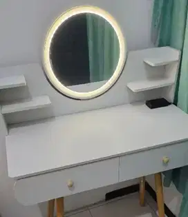 Lemari rias led