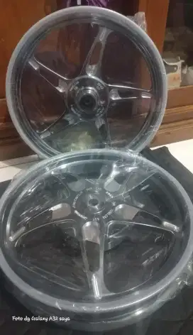 Velg motor mio sporty hitam
