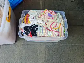 Baju bayi 2 box  dan tas bayi baru
