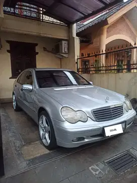 Mercedes-Benz C180 2002 Bensin