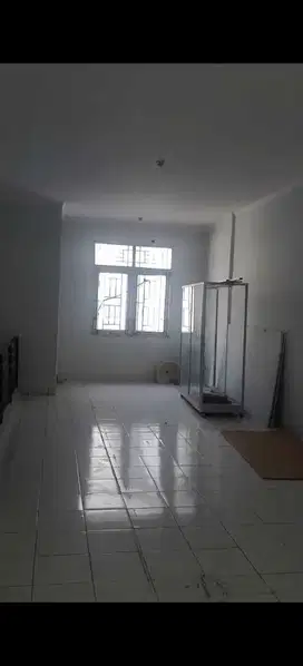 Disewa Cepat Ruko Siap Pakai 2 Lantai di Taman Royal Tangerang