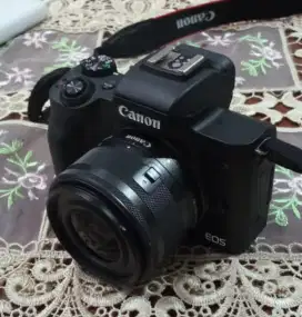 Kamera Canon EOS M50