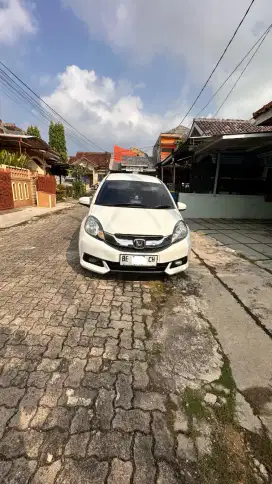 Mobilio 2016 manual tipe e km 96 rb