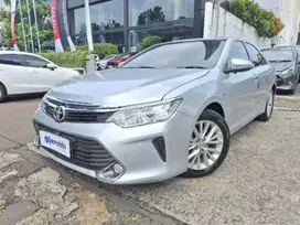 Toyota Camry  2.5 V Bensin-AT 2015 Silver